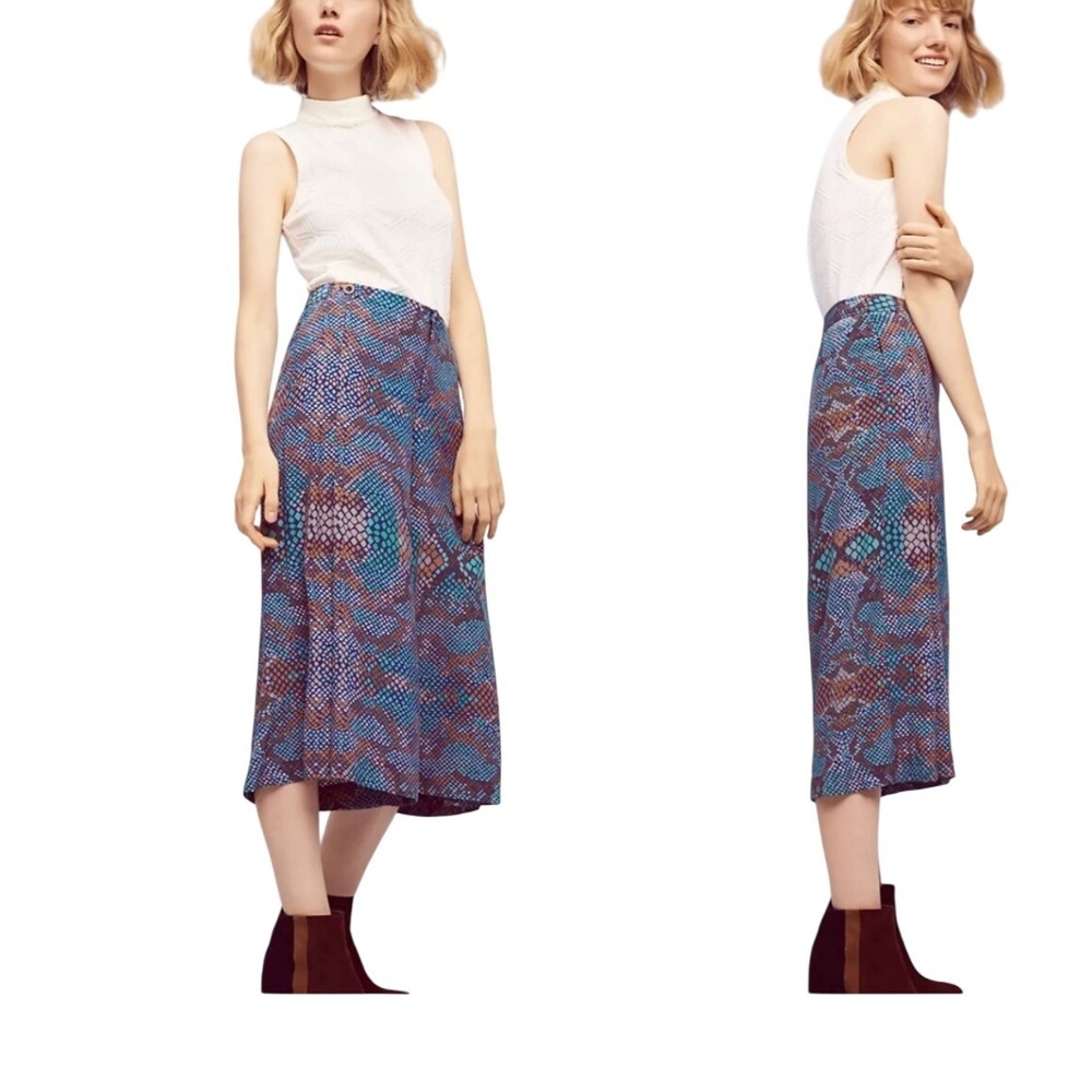 Anthropologie Essential Culottes Blue Snakeskin‎ Print Wide Leg Pants Size 2